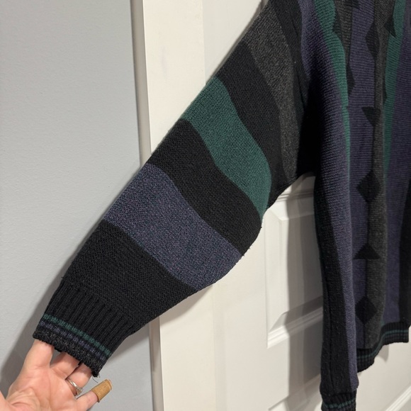 Women's Y2K Tunic Length Sweater - Picture 5 of 9